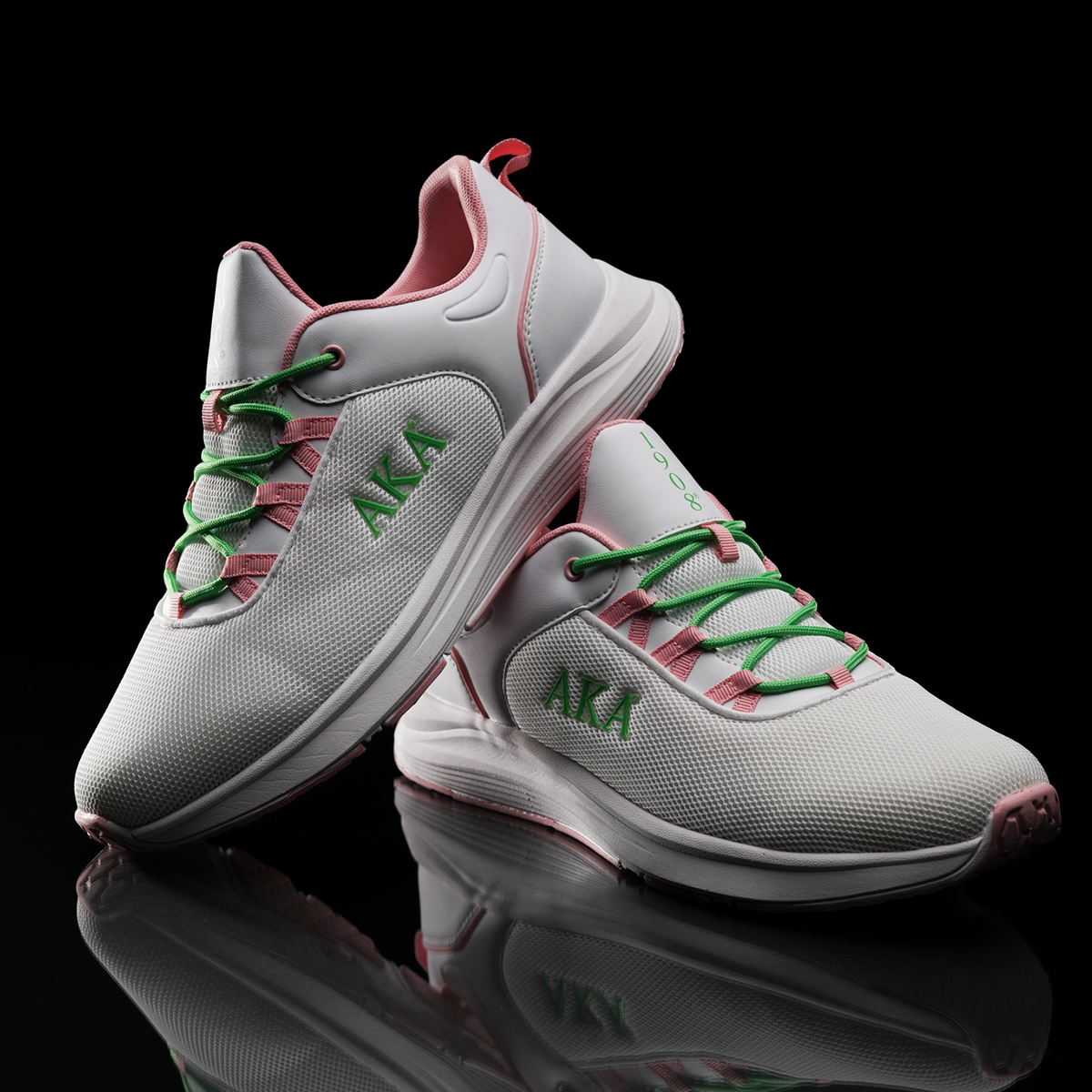 Ivy Edge Tennis Shoe