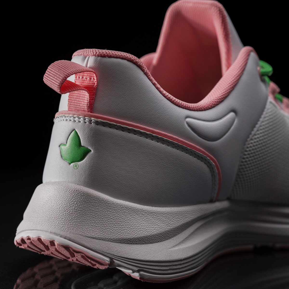 Ivy Edge Tennis Shoe