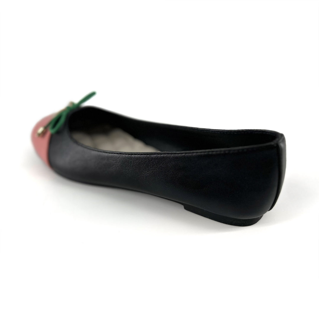 AKA Cap Toe Flat-Black